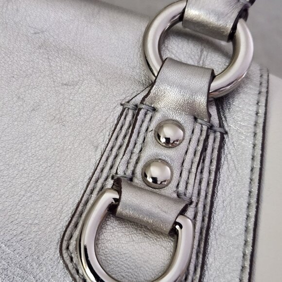 Coach Ashley White & Silver Leather Convertible Shoulder Bag Purse - Picture 5 of 17